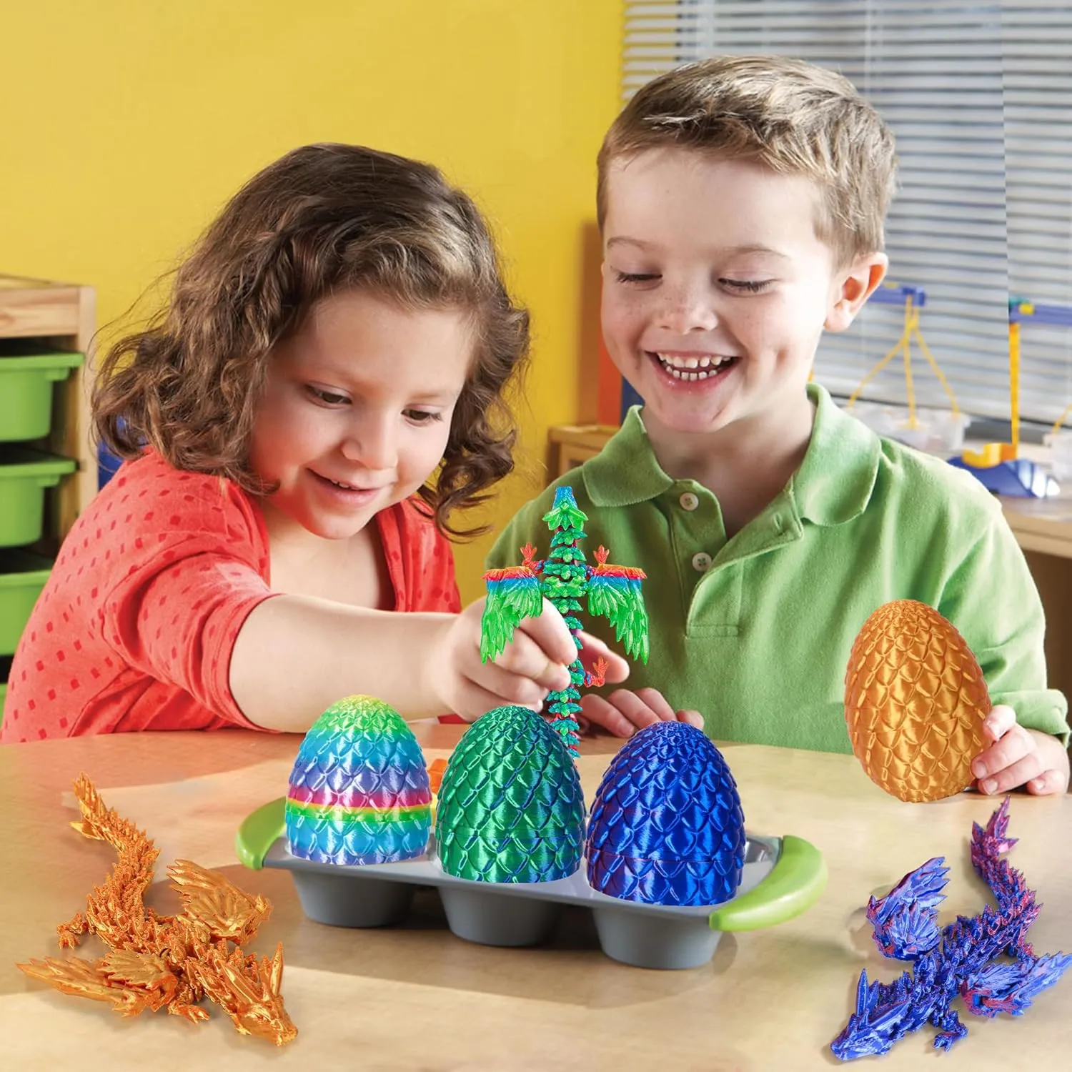 3D Printed Dragon Eggs with Dragon Inside, Easter Mystery Dragon Egg Articulated Crystal Dragon Fidget Toy, Surprise 3D Printed Dragon Egg with Wings Flying Animals Toy Easter Basket Stuffers 4PCS(A)