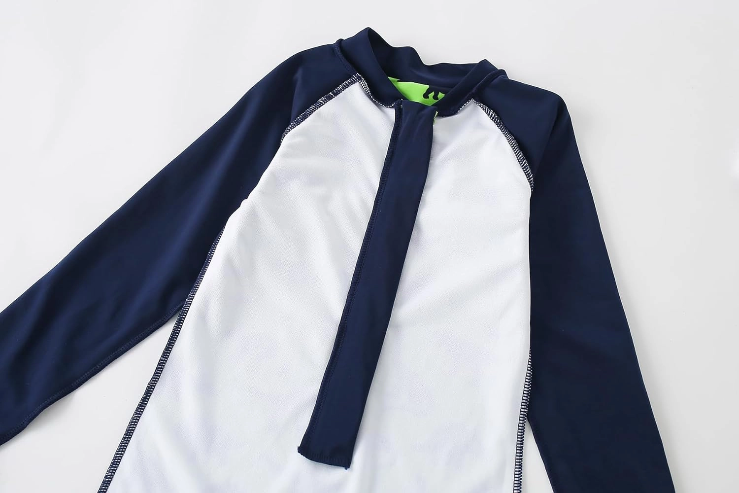 AIWUHE Boys one Piece Swimsuit Zipper Rash Guard Kids Long Sleeve Bathing Suits UPF 50  Sun Protection Swimwear 2-9Y