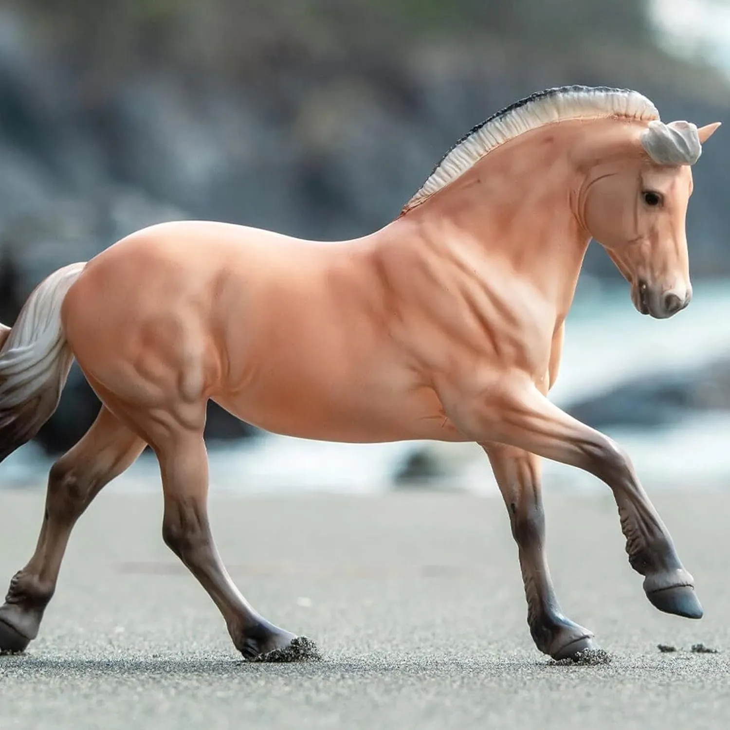 Breyer Horses Traditional Series Sweetwater's Zorah Belle | Horse Toy Model | 12.25" x 8" | 1:9 Scale | Model #1869