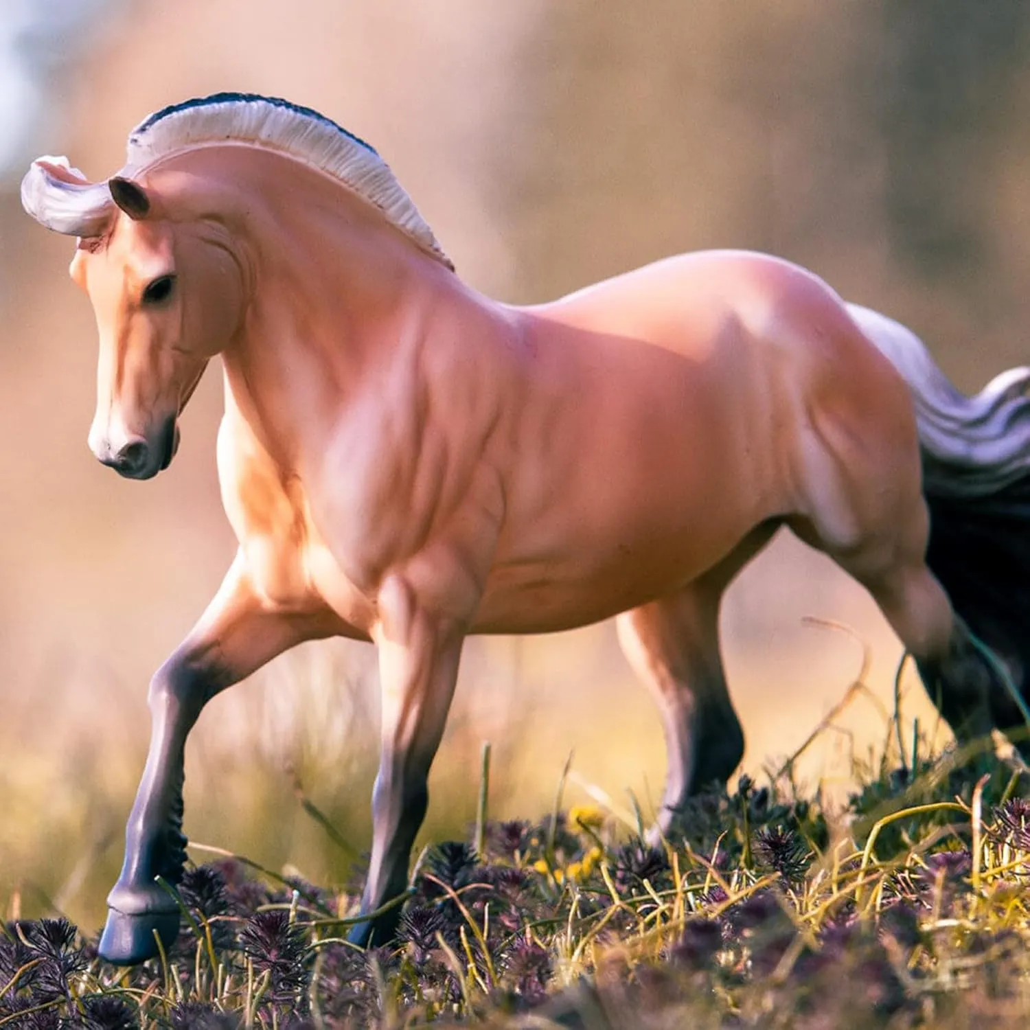 Breyer Horses Traditional Series Sweetwater's Zorah Belle | Horse Toy Model | 12.25" x 8" | 1:9 Scale | Model #1869