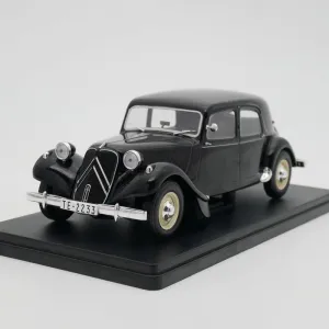 FloZ for IXO for Citroen for Traction 11B 1952 Classic Car 1:24 Truck Pre-Built Model