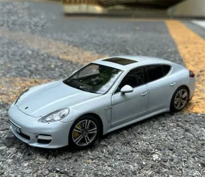 for NOREV for Porsche for Panamera for Turbo 2009 Silver 1:18 Truck Pre-Built Model