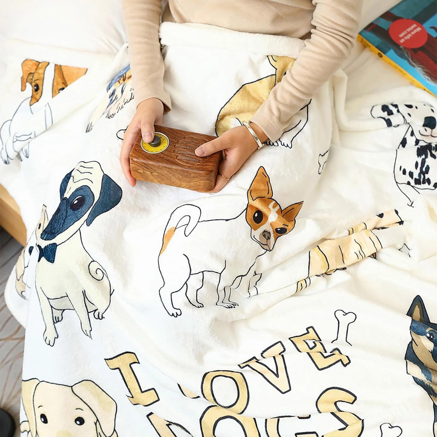 Golden Retriever Fleece Blanket – Ultra-Soft Fleece Throw Blanket, Lightweight and Cozy for Couch, Bed, Travel, Gift for Dog Lovers (Dog-B, 50-60 in)