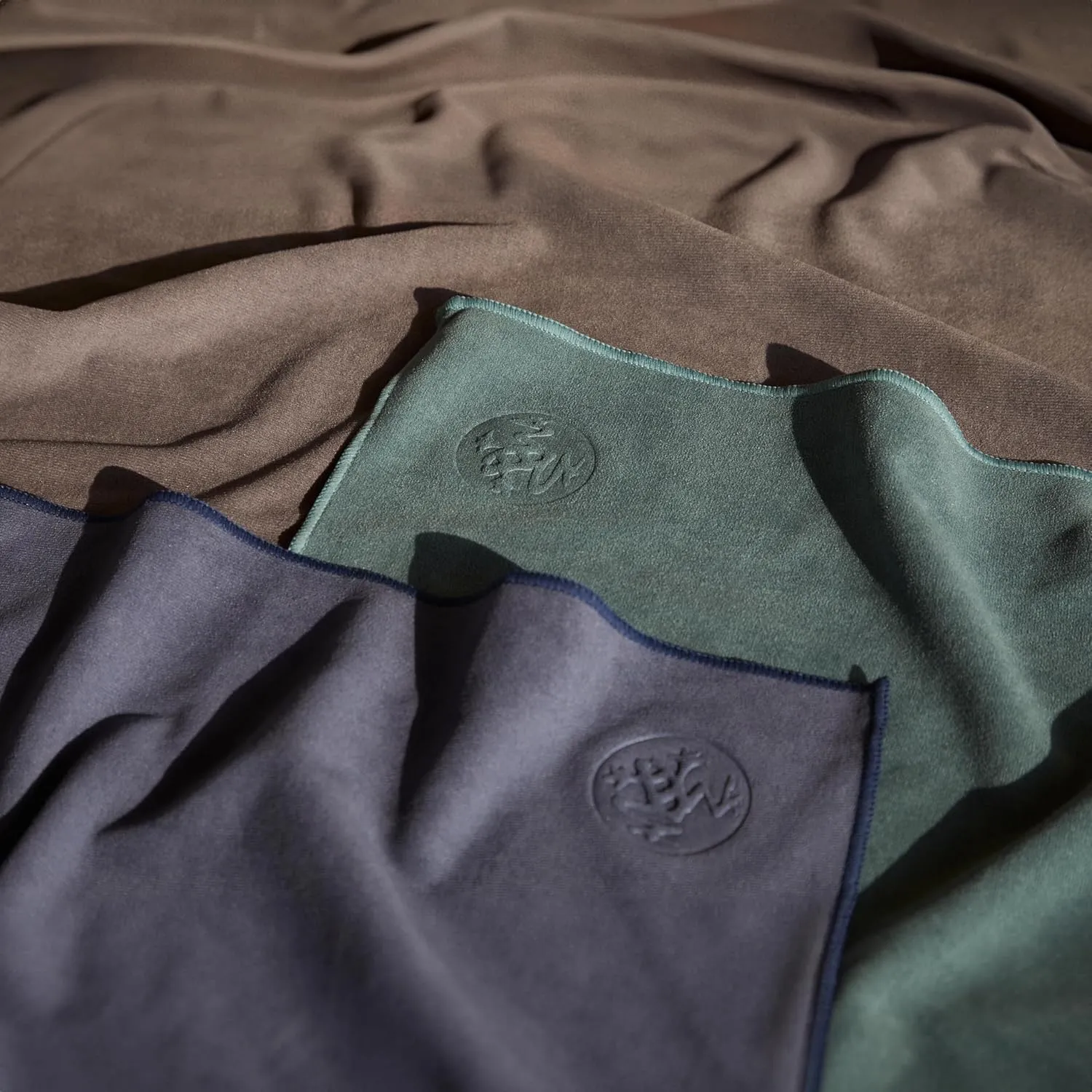 Manduka eQua Yoga Hand Towel - Quick Drying Microfiber, Lightweight, Yoga Accessories Easy for Travel, 16 Inch (40cm), Midnight Blue