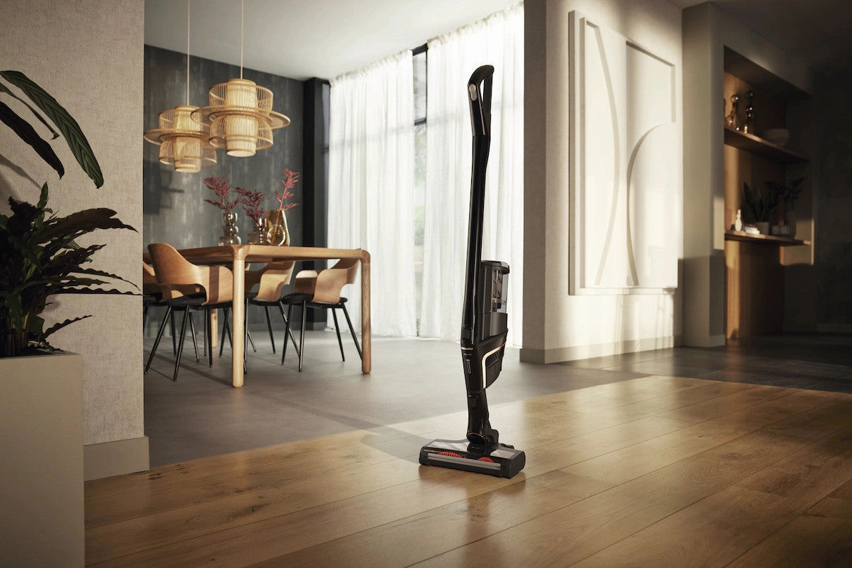 Miele Triflex HX2 Cat and Dog Obsidian Black