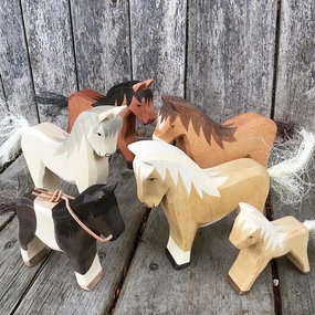 Montessori Wooden Horse and Knight Figures for Open-Ended Play