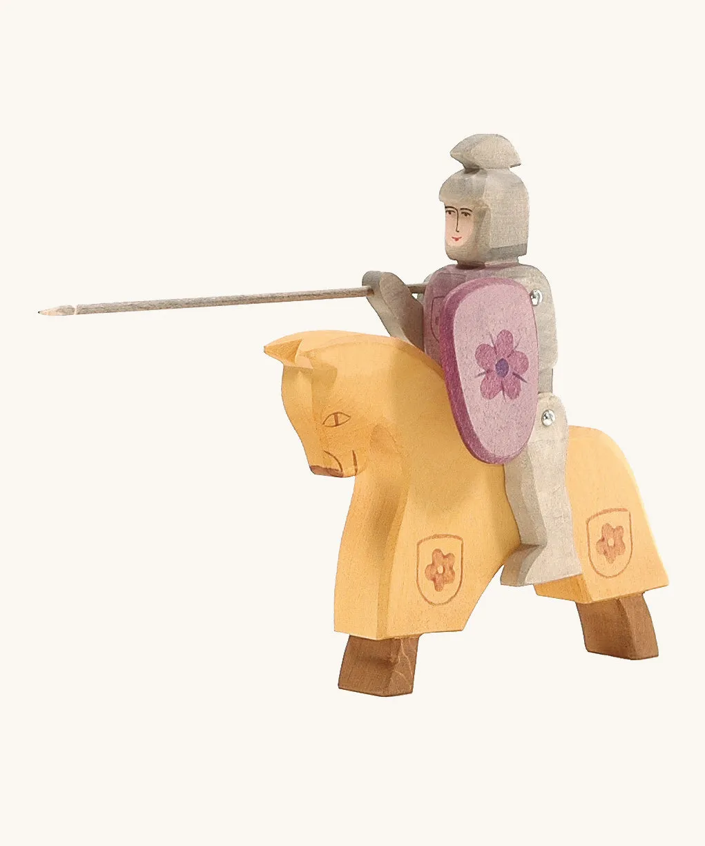 Ostheimer Red Knight Riding & Yellow Horse Set