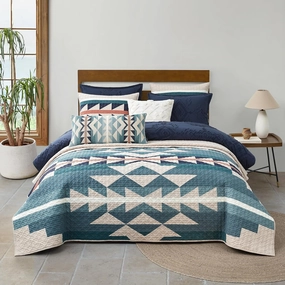 PENDLETON Medicine Bow Pieced Quilt Set Soft Cotton Bed Cover Rustic Home Decor Bedspread Luxury Coverlet Set Cozy Lightweight Quilt and Pillow Shams Set, Tan (Full/Queen)