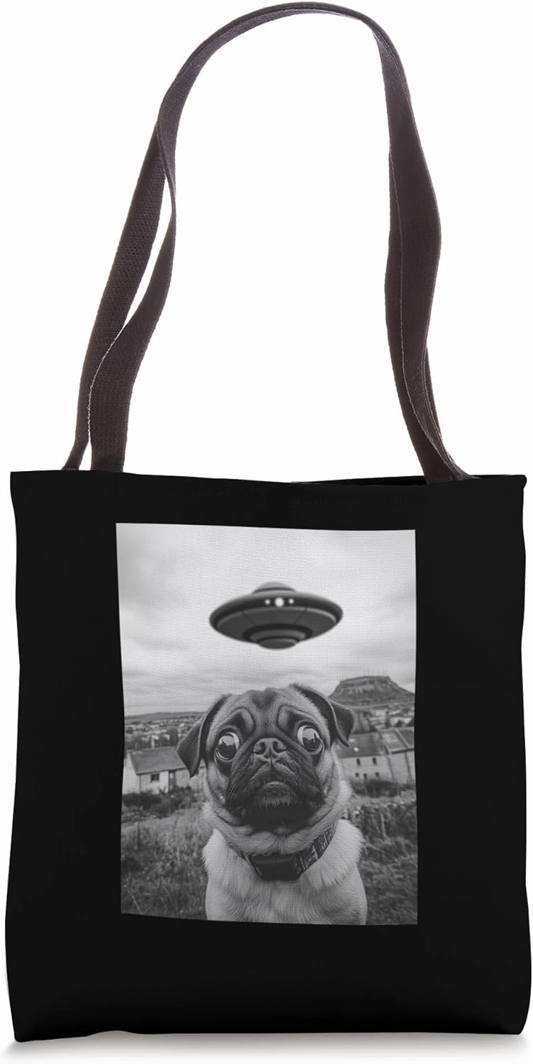 Retro Pug UFO Encounter - Funny Alien Flying Saucer Selfie Tote Bag