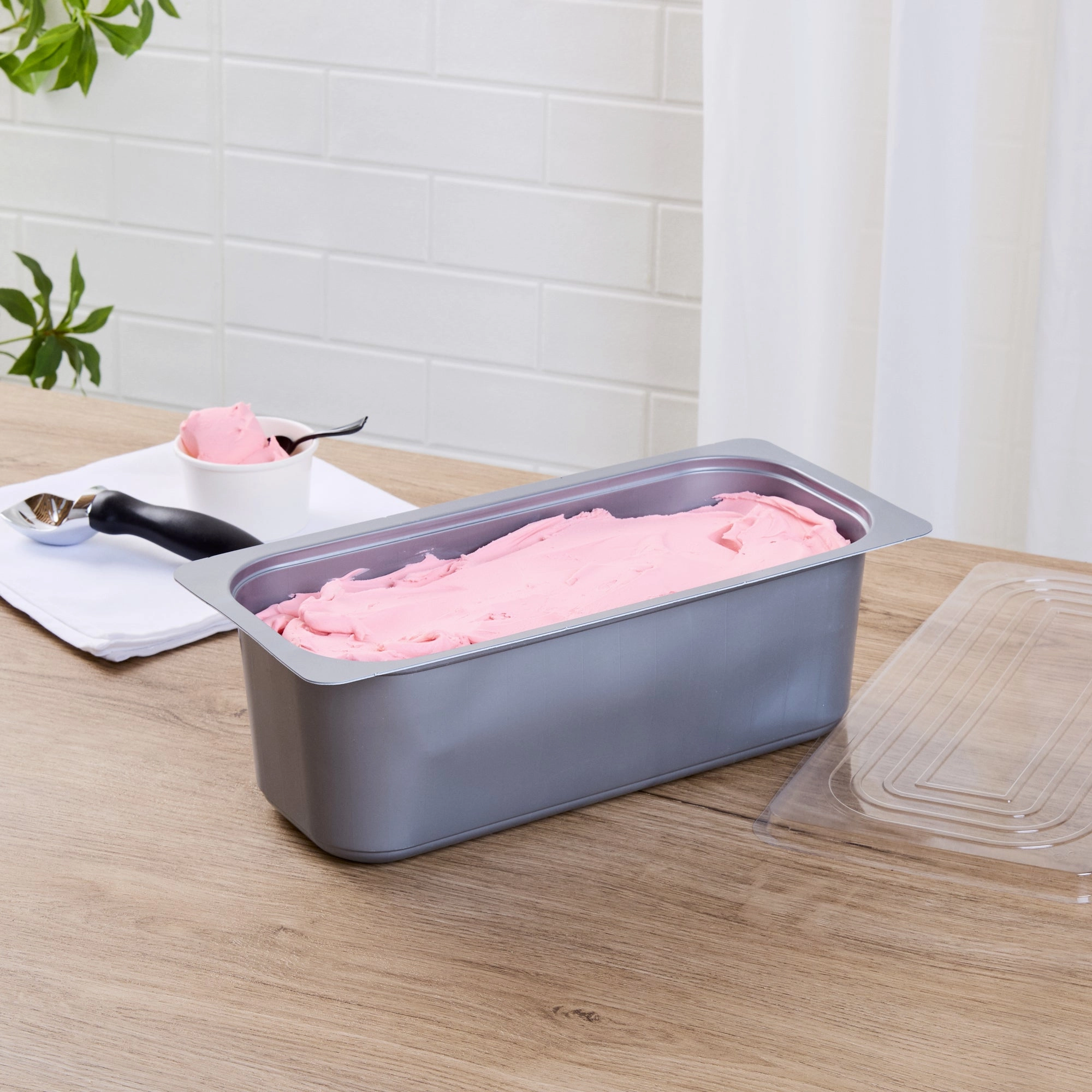 RW Base 5 Qt Rectangle Gray Plastic Ice Cream Container - with Clear Lid - 13 1/2" x 6 1/2" x 4 3/4" - 25 count box