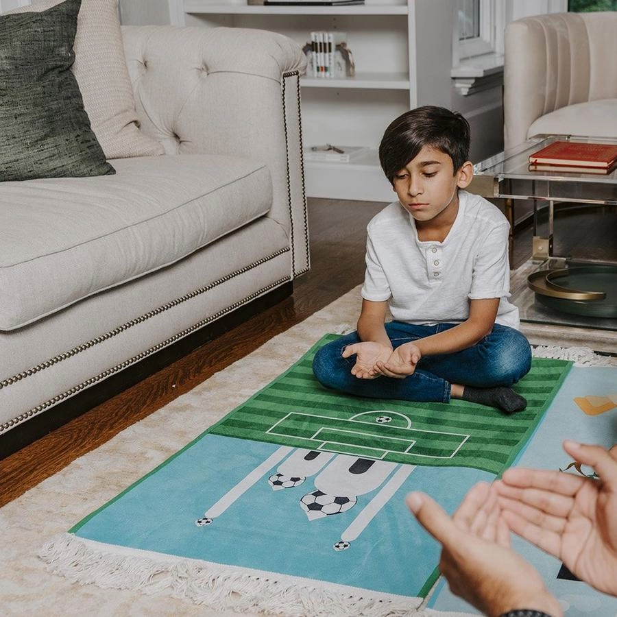 The Ultimate Goal - Salah Prayer Mat by The Muslim Moon