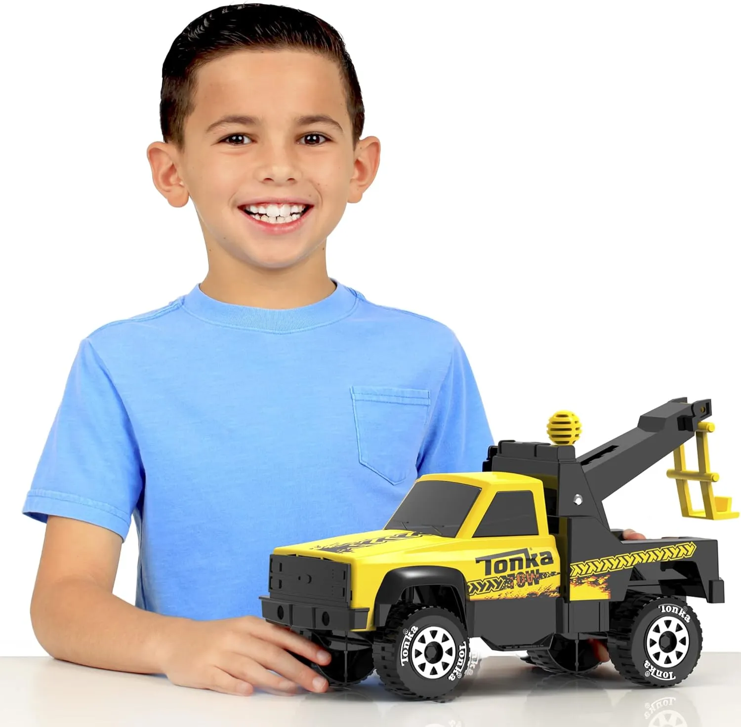 Tonka 06036 Steel Classics Tow Truck, Construction Truck Toy for Children, Kids Construction Toys for Boys and Girls, Interactive Vehicle Toys for Creative Play, Toy Trucks for Children Aged 3  